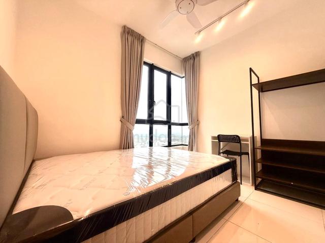 Cozy Middle Room for rent at Vivo Executive Apartment, Batu Kawan 1