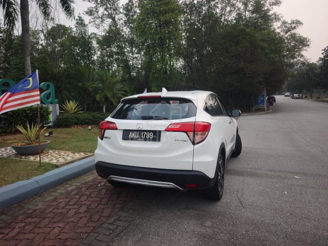 2017 Honda HR-V HRV 1.8 V - 3