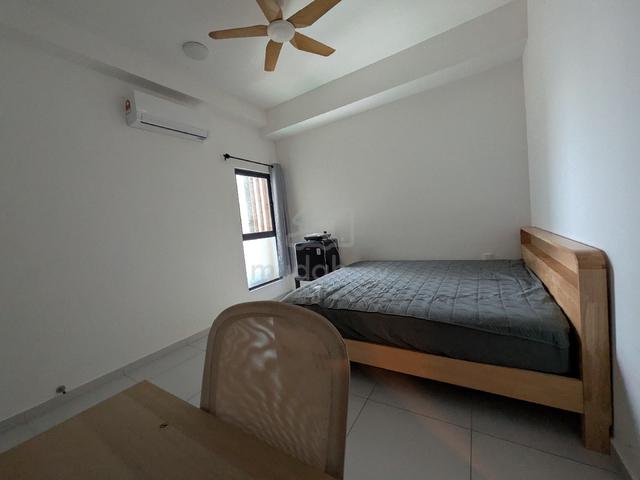 Batu Kawan- MASTER ROOM FOR RENT- Female environment . Direct Owner 1
