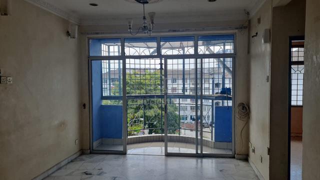 Kiambang Apartment 1