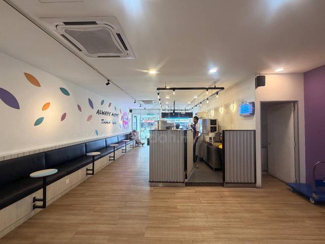 HOT LOCATION + RARE 💥 3 Storey Shop Lot & Office Bandar Kajang 1