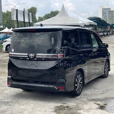 2022 Toyota VOXY 2.0 S-Z (A) power booth - 3
