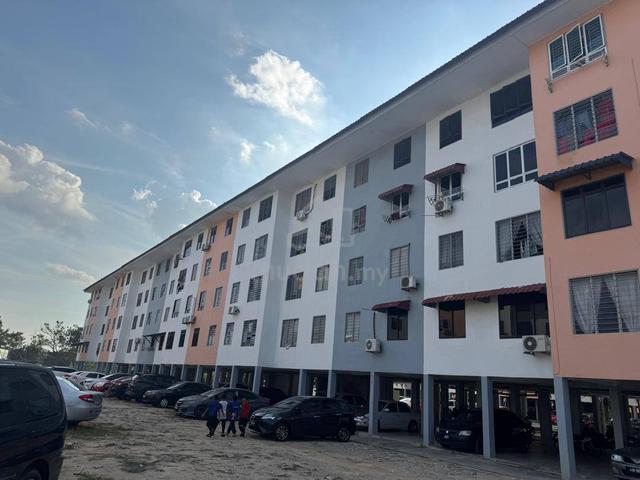 Flat Sri Lanang (Desa Tebrau) 1