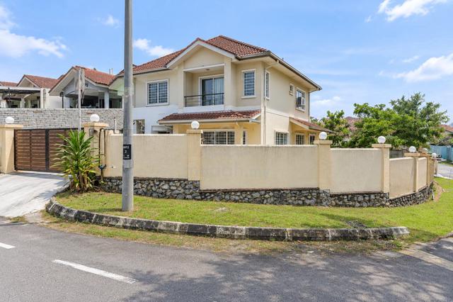 FREEHOLD Corner 3 Storey Split Level. Taman Bukit Permata Batu Caves 1