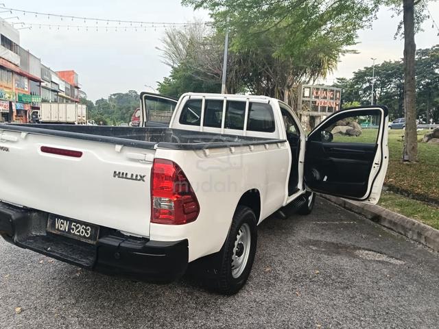 2021 Toyota HILUX 2.4 MT (M) - 2