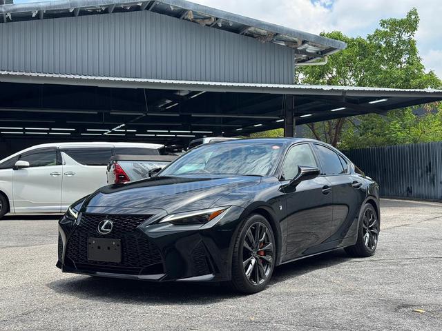 RECON UNREG 2022 Lexus IS300 F-SPORT MODE GLITTER - 3