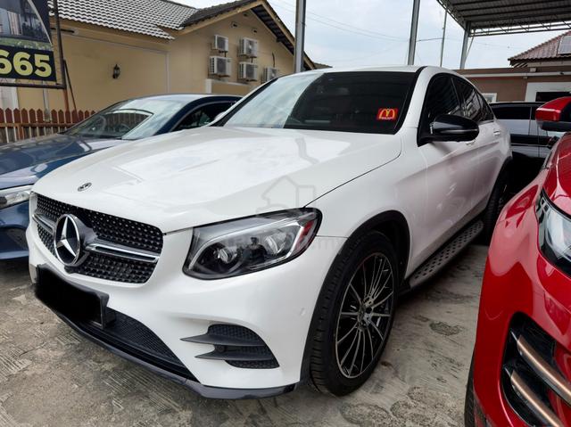 2019 Mercedes Benz GLC300 COUPE AMG 4MATIC COUPE - 1