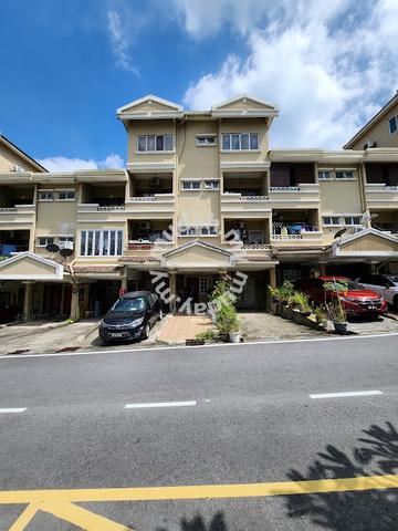 Duplex townhouse sri mahligai sksyen 9 shah alam facing pool renovated 1