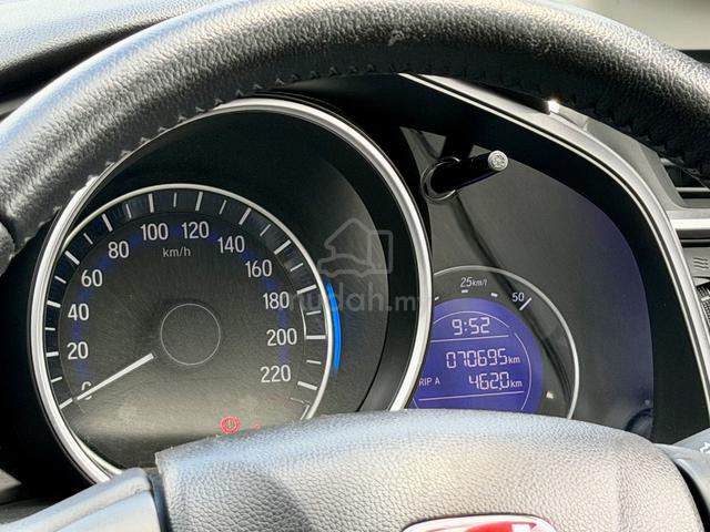 FULL LOAN 2019 Honda JAZZ 1.5 V FACELIFT (A) - 4