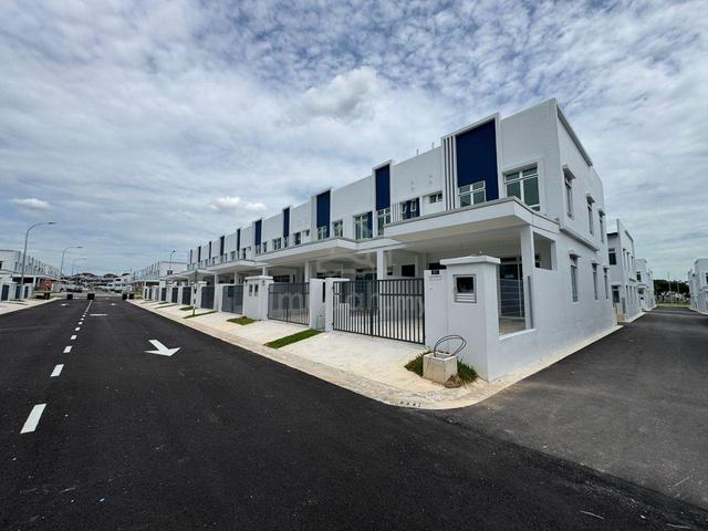 Bandar Dato Onn Perjiranan 14 FULL LOAN 3 Bedrooms Wall & Floor Mosaic 1
