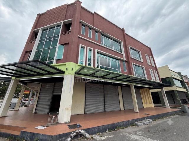 Melaka Taman Teknologi Cheng Corner 3 Storey Shoplot Facing Main Road 1