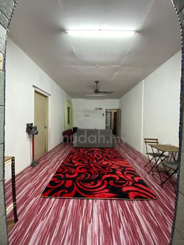 Puchong Utama Court 1 1