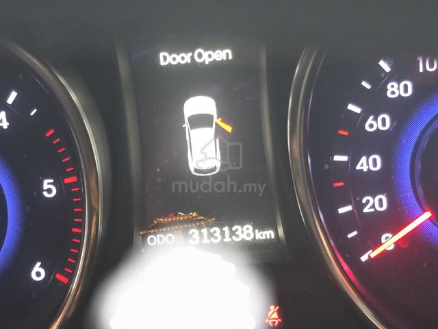2015 Hyundai SANTA FE 2.2 PREMIUM (A) - 4