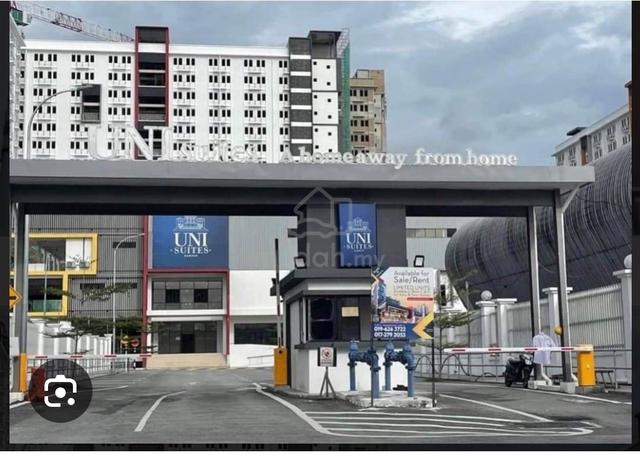 Uni Suites 1