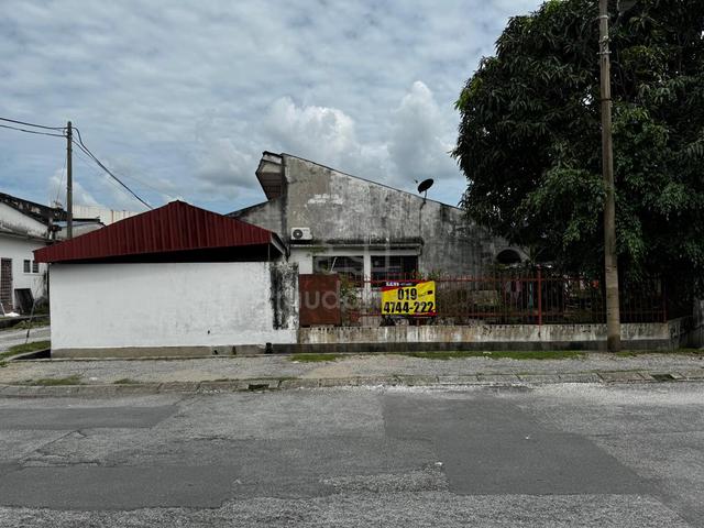 Corner Lot Single Storey Terrace -Taman Mas Farlim , Ipoh Perak 2