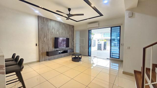 AIRCON FULL FURNISHED 2 Sty Ferea Denai Alam Elmina Shah Alam Lakeside 1