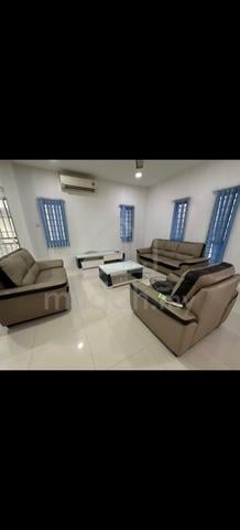 Corner double storey terr fully furnished 1