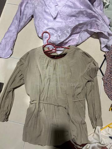Female dresses /blouses - photo 5 of 6
