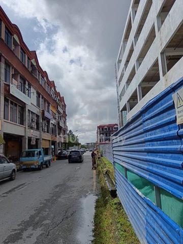 2nd Floor Shoplot Near Emart King Center Queen Court Kuching For Sale 1