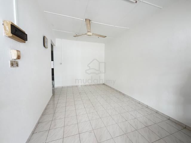 Kulai Taman Gunung Pulai Single Storey Terrace House For Rent 1