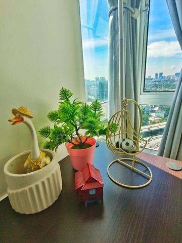MASTER ROOM With Private & Attached Bathroom @ RAZAK CITY RESIDENCE 2