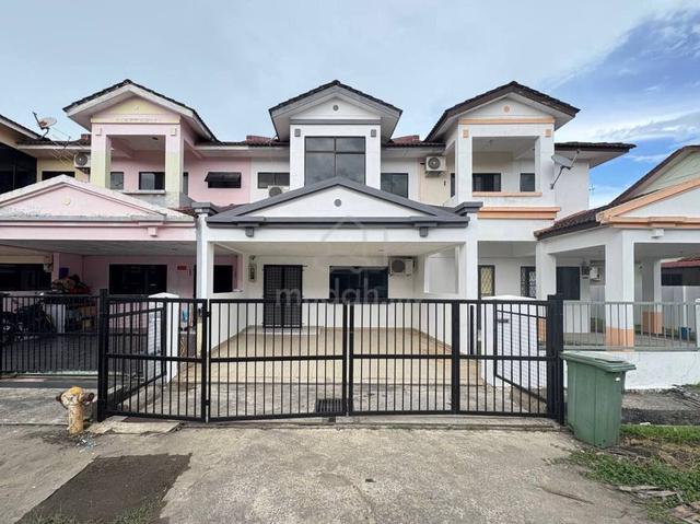 Double Storey Terrace Intermediate House for Sale at Permyjaya Miri 1