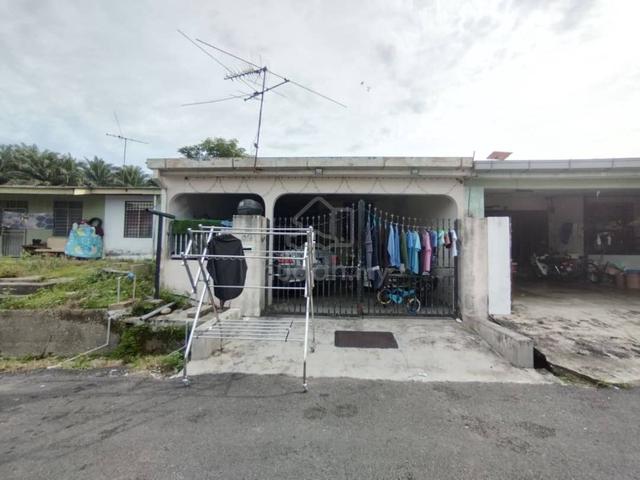 Single Storey Terrace Kampung Seri Geriang Hulu Bernam 1