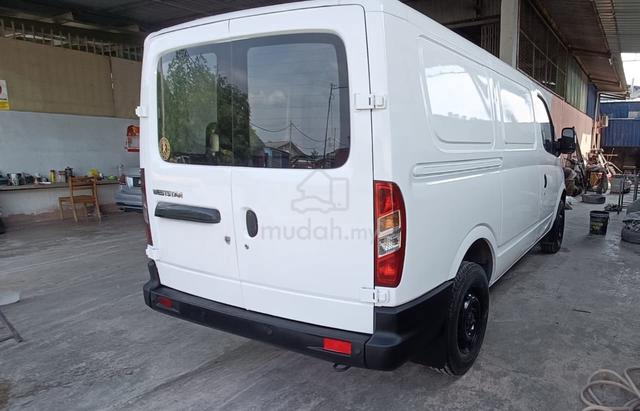 Maxus V80 2.5 (M)  PANEL VAN - 2
