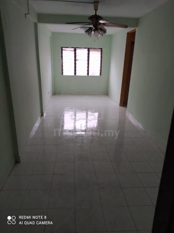 Flat PKNS Seksyen 7 Shah Alam 1