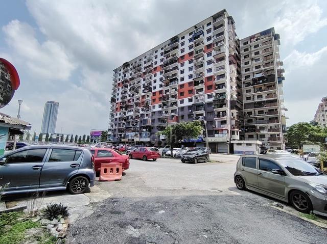 Pangsapuri SS8 Kelana Jaya 1
