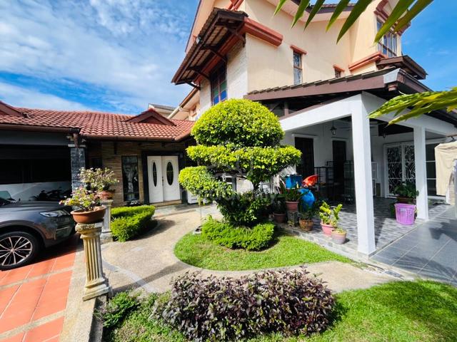 LOCK ST n BARREL 4910 SQFT SEMI D 2 STOREY DE PUNCAK UKAY PERDANA AMP 1