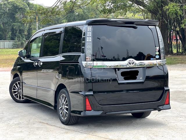 /2020 Toyota VOXY 2.0 ZS KIRAMEKI II (A) - 2
