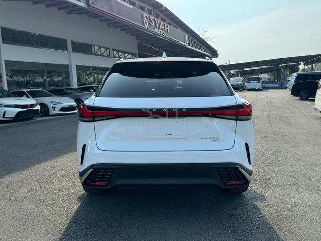 2023 Lexus RX350 2.4 F SPORT *MARK LEVINSON - 4