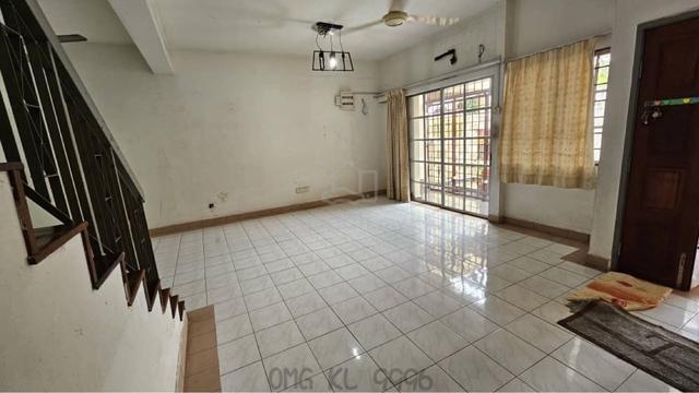 Kota Kemuning 2storey 4r3b 20x70 Freehold Basic Unit For Sale 1