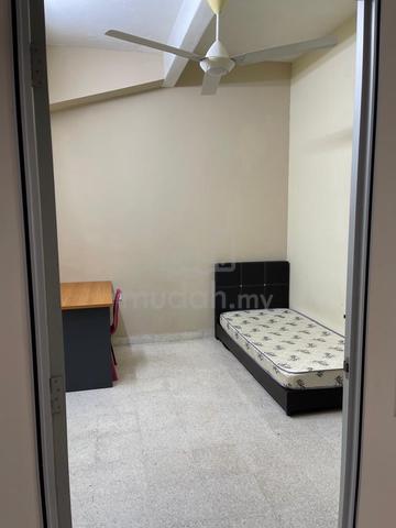 Room to let-Ipoh Fair Park (walking distance to UniKL, Ipoh GH) 1