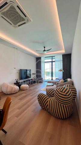 The Orchard Residences 1