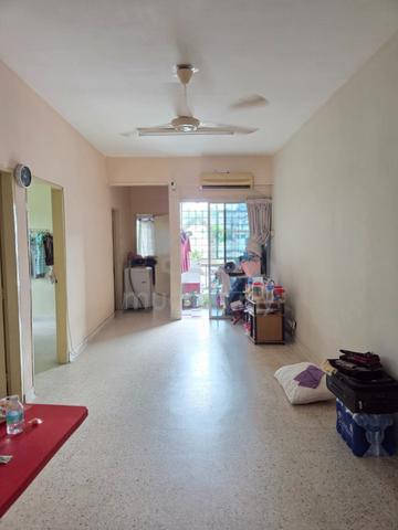 Bandar Teknologi Kajang Flat 1