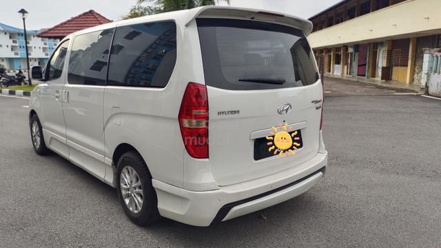 2011 Hyundai GRAND STAREX 2.5 ROYALE (A) - 2