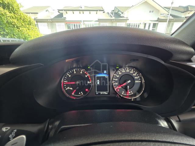 2024 Toyota HILUX 2.8 GR SPORT (A) - 3