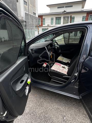 Semi New Axia for Sales - 5