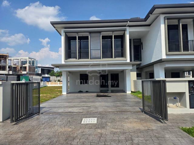 2 Storey Semi D ANGGUN VILLA BK 8 Puchong [ CORNER / BRAND NEW ] 1
