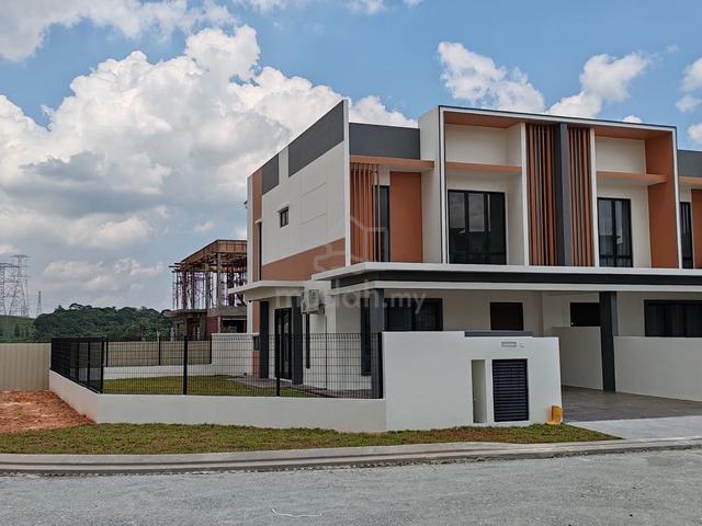Full Loan Double Storey Terrace Freehold Bandar Tiram Gated Guarded 1
