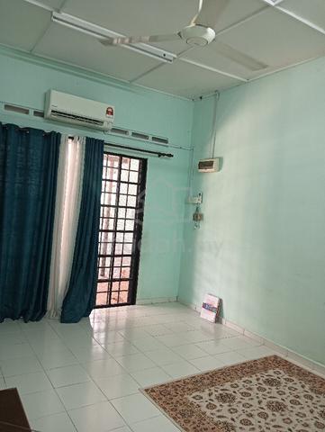 Housemate perempuan diperlukan segera 1
