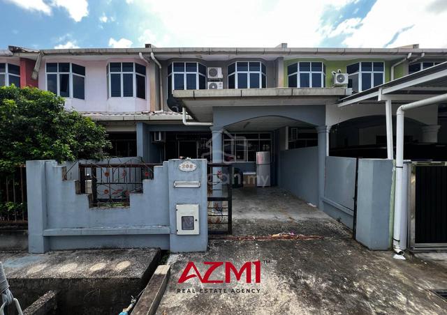Double Storey Intermediate Terrace at Taman Kopodim Jln FAC Matang 1