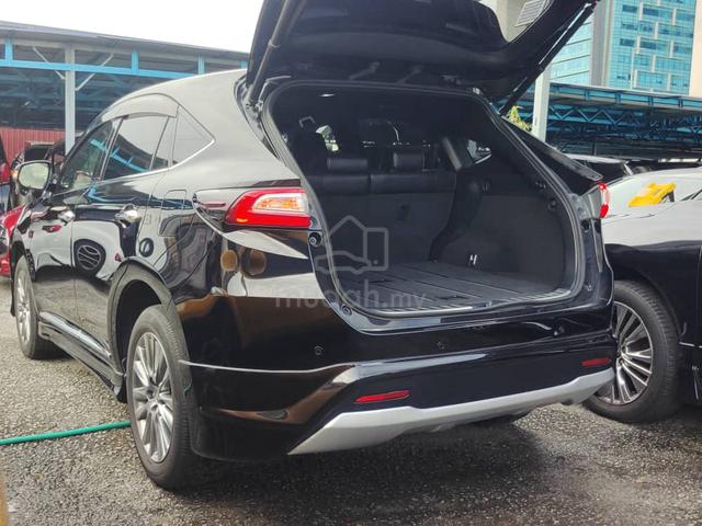 2020 Toyota HARRIER PREMIUM 2.0 (A) ready stock - 4