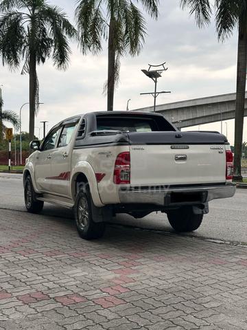 2015 Toyota HILUX 2.5 G VNT DOUBLE CAB (A) - 4
