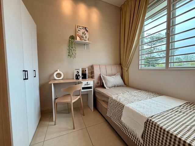 Female only Bilik Sewa walkable to MRT Damnansara Damai, Sg buloh, TRX 1