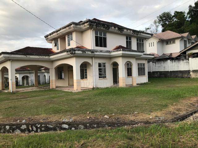 Double Storey Bungalow 1