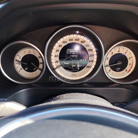 2016 Mercedes Benz E200 AVANTGARDE (CKD) 2.0 - 5