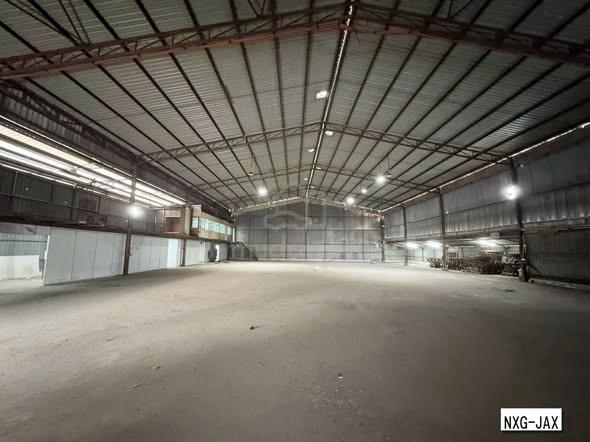 BESIDE MAIN ROAD Telok Gong Port Klang Warehouse 20000sqft 200Amp NOCF 1